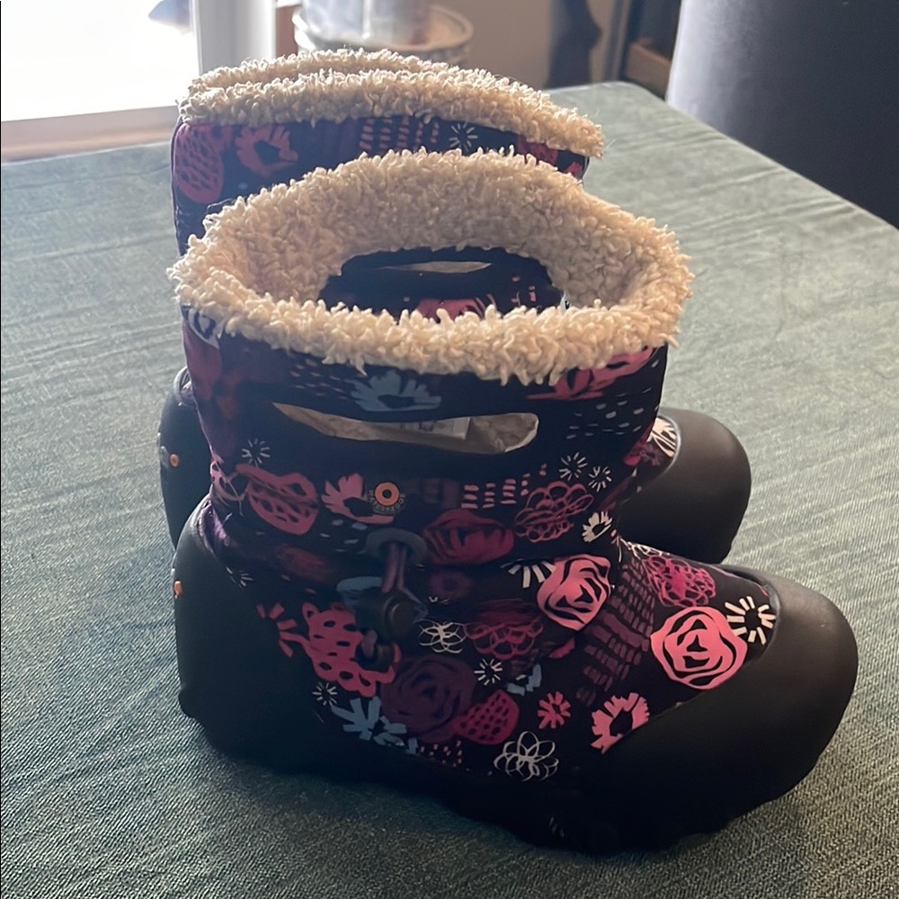 Bogs Kids' Floral Winter Boots